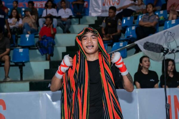 ချင်းလူငယ်ဖိုက်တာ ဆလိုင်းထန်းခွီရှိန်း နဲ့ ထိုင်းဖိုက်တာ တို့ One Championship ပွဲ အောက်တိုဘာလ ၂၄ ရက်ညမှာ ယှဉ်ပြိုင်ထိုးသတ်မယ်