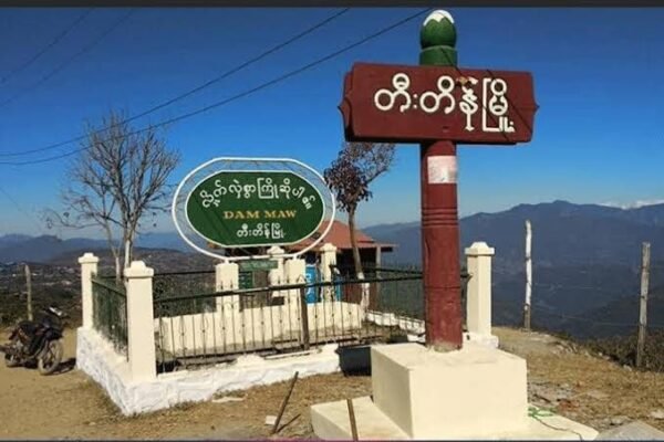 တီးတိန်မြို့မှာ ၂ ရက်အတွင်း စစ်ကောင်စီတပ်ရဟတ်ယာဉ် ၁၀ ကြိမ် ဆင်းသက်ကာစစ်အင်အားဖြည့်တင်း